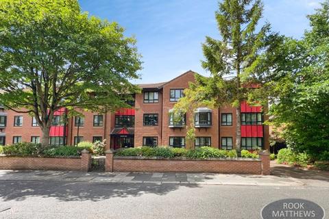 2 bed property, in Adderstone Crescent, £155,000