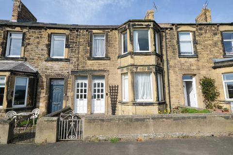 4 bed property, in Panhaven Road, £195,000