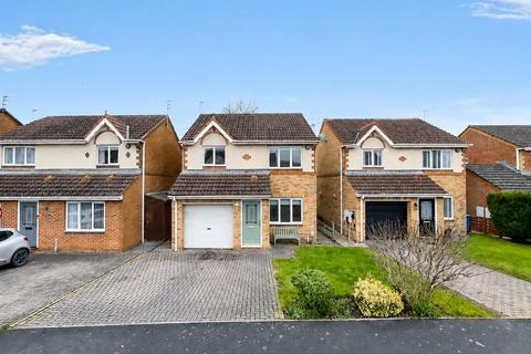 3 bed property, in Norham Drive, £270,000