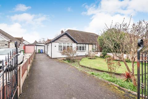 2 bed property, in St. Alban Road, £225,000