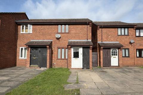 2 bed property, in Hulme Close, £235,000