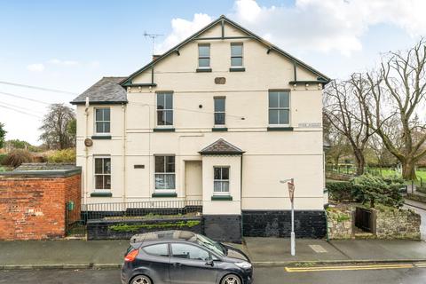 4 bed property, in Fairfield, £245,000