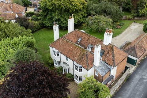 6 bed property, in Speen Lane, £1,200,000