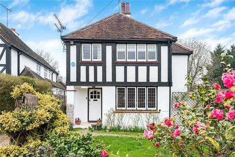 4 bed property, in The Rose Walk, £1,375,000