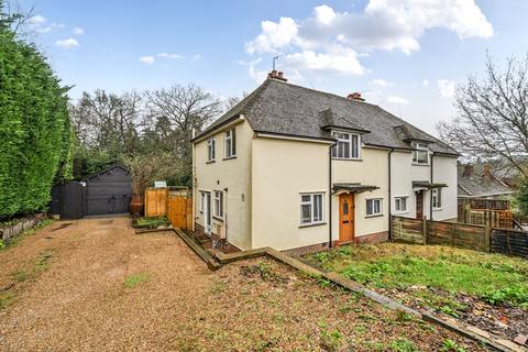 3 bed property, in Lodge Hill Road, £650,000
