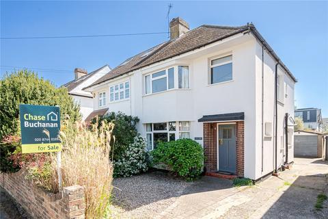 3 bed property, in Court Way, £950,000