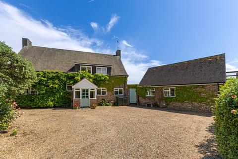 4 bed property, in Netton, £895,000