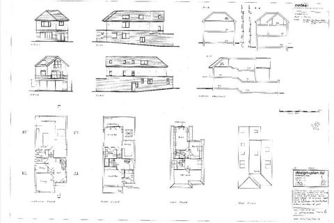 2 bed property, in Mayflower Road, £850,000