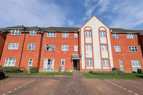 2 bed property, in Cherry Lane, £180,000