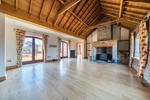 4 bed property, in Rose Oak Lane, £1,100,000
