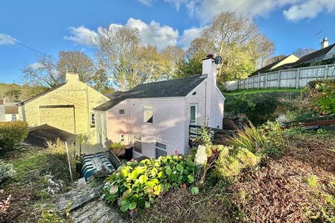 3 bed property, in Perranwell Station, £399,950