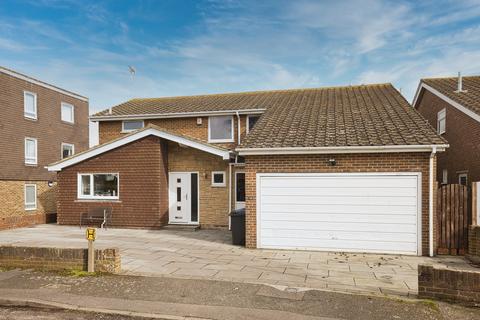5 bed property, in Alderney Gardens, £525,000