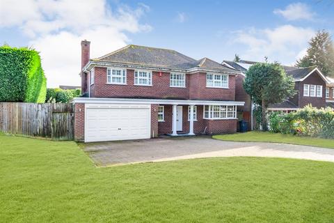4 bed property, in Rosemary Hill Road, £925,000