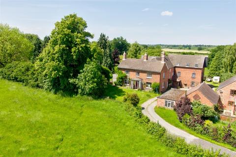 6 bed property, in Cruckmeole, £969,500