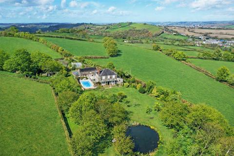 3 bed property, in Stony Lane, £1,000,000