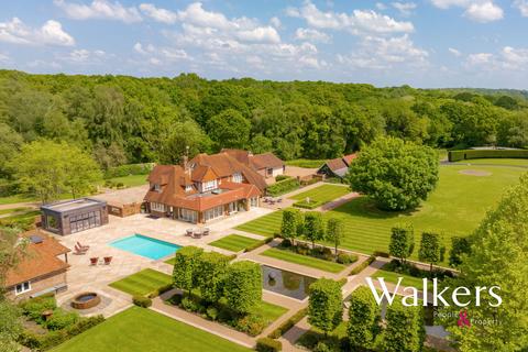 6 bed property, in Mill Green Road, £5,000,000