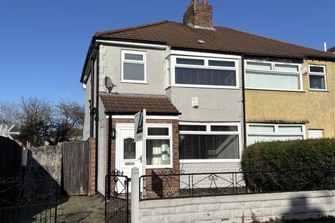 3 bed property, in Moss Gate Road, £175,000