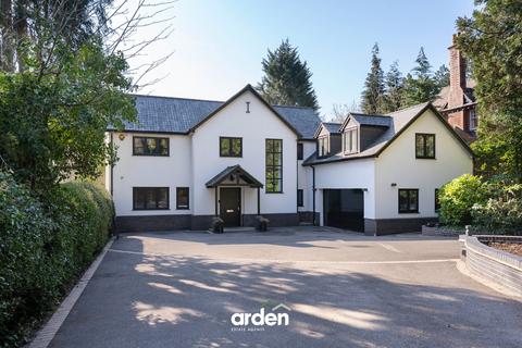5 bed property, in Fiery Hill Road, £1,750,000