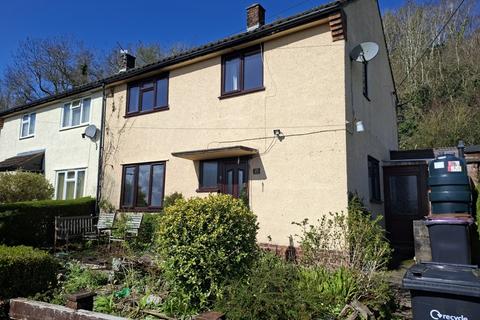 3 bed property, in Bronwylfa, £125,000
