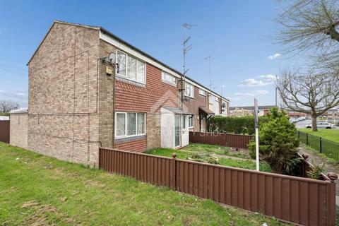 3 bed property, in Harvey Road, £275,000