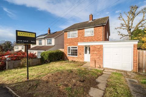 3 bed property, in Pondwood Rise, £625,000