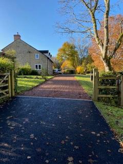 5 bed property, in Cradley, £1,200,000
