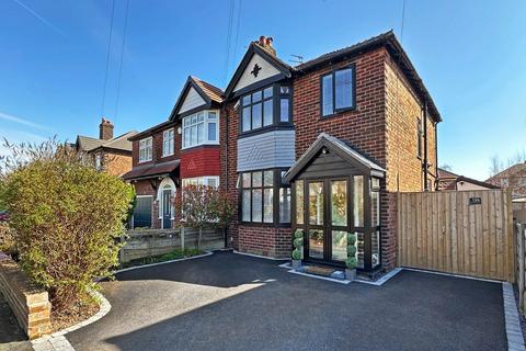 3 bed property, in Stockport Road, £500,000