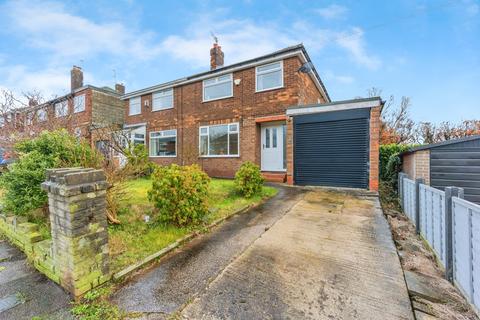 3 bed property, in Kennedy Way, £275,999