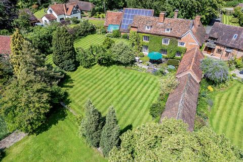 5 bed property, in Newnham, £1,750,000