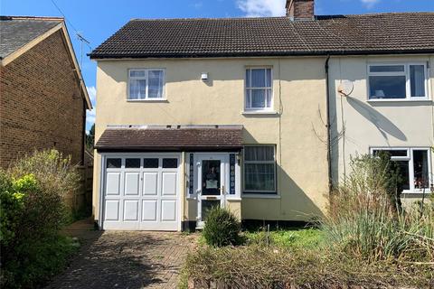 4 bed property, in Lingfield, £460,000