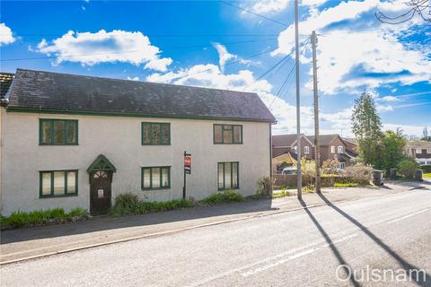 4 bed property, in Stourbridge Road, £350,000