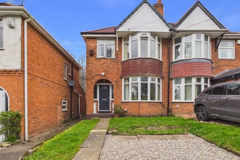 3 bed property, in College Road, £190,000