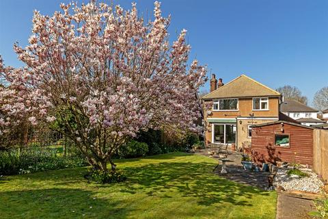 3 bed property, in St. Annes Road, £700,000