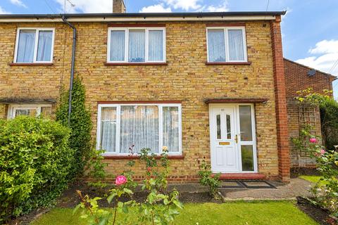 3 bed property, in Heron Wood Road, £330,000