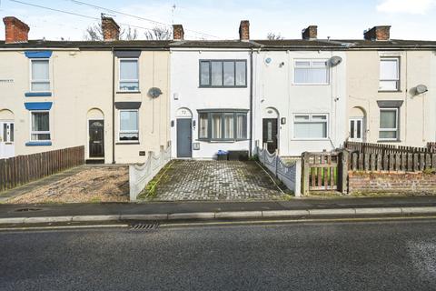 2 bed property, in Juddfield Street, £150,000