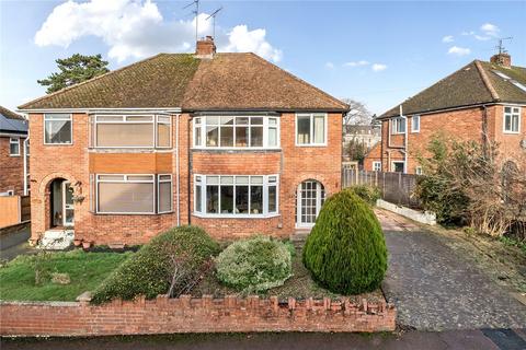 3 bed property, in Highwood Avenue, £460,000