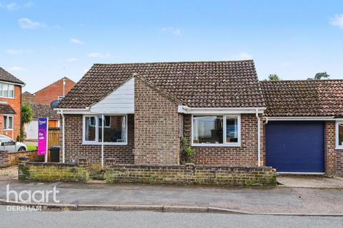 2 bed property, in Wordsworth Drive, £210,000