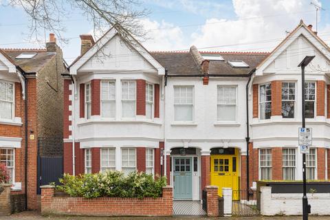 4 bed property, in Sharon Road, £1,900,000