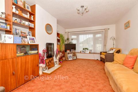 4 bed property, in Romney Road, £500,000