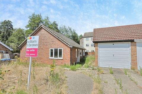 3 bed property, in Cornwallis Close, £230,000