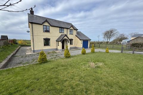 3 bed property, in Rhiwgoch, £390,000