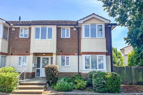 3 bed property, in 17 Rafati Way, £189,950