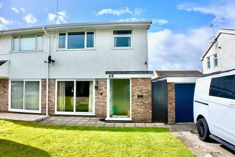 3 bed property, in Crown Lane, £230,000