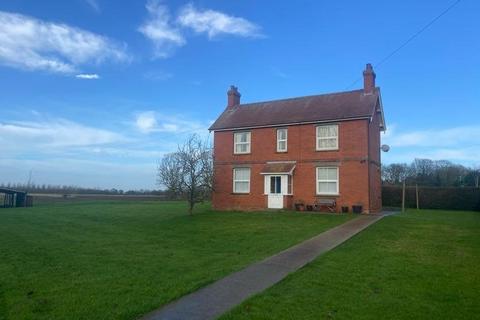 3 bed property, in Midgelow, £550,000