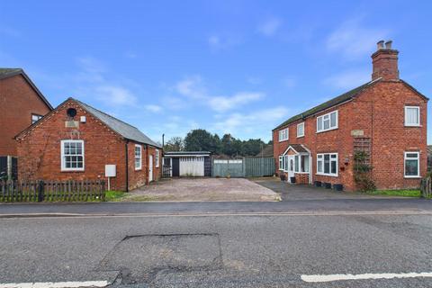 2 bed property, in Mythe Cottage & the Old School House, £330,000