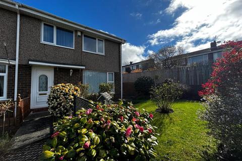 3 bed property, in Riding Dene, £155,000