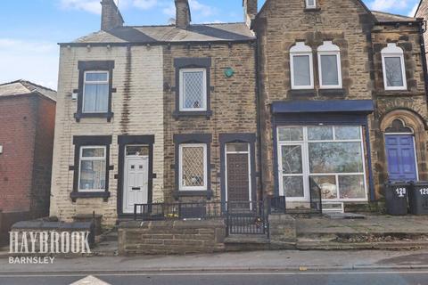 3 bed property, in Doncaster Road, £110,000