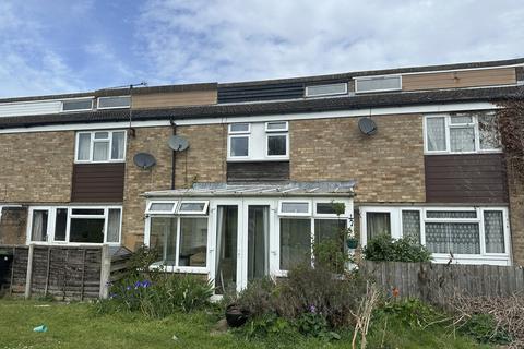 3 bed property, in Chepstow Road, £185,000