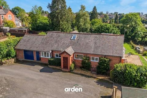 4 bed property, in Evesham Road, £895,000