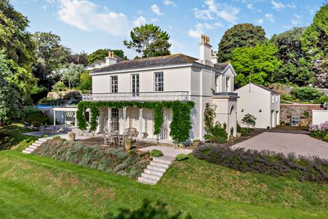 5 bed property, in Brim Hill, £2,350,000